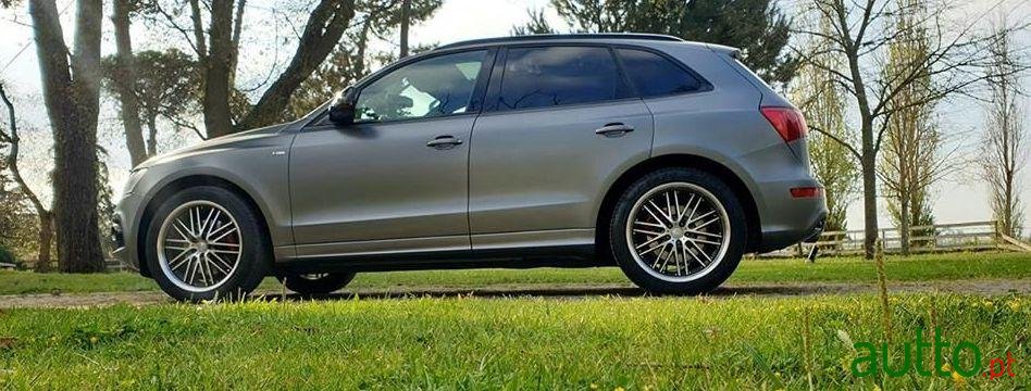 2009' Audi Q5 photo #1