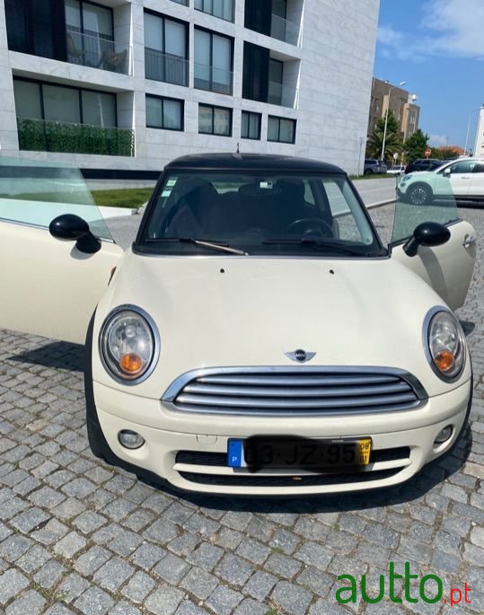 2008' MINI Cooper photo #1