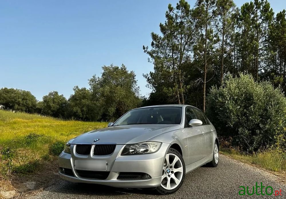 2008' BMW 320 D Dynamic photo #4