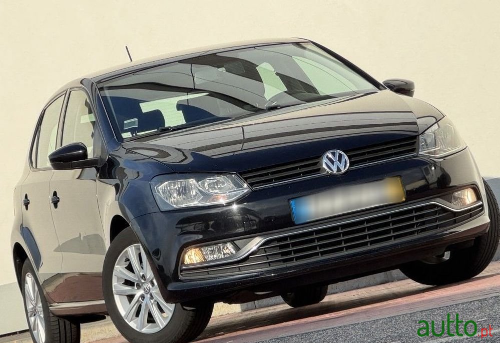 2017' Volkswagen Polo photo #1