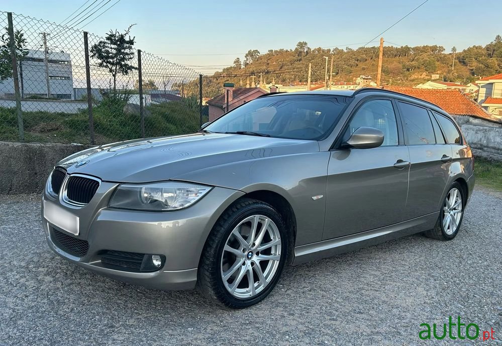 2011' BMW Série 3 photo #1