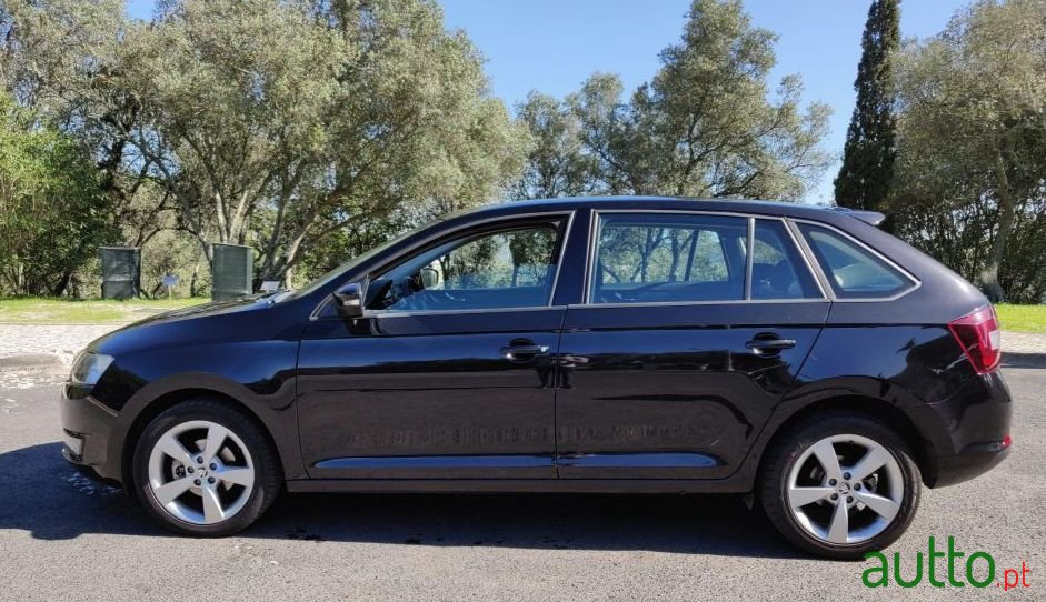 2016' Skoda Rapid Spaceback photo #1