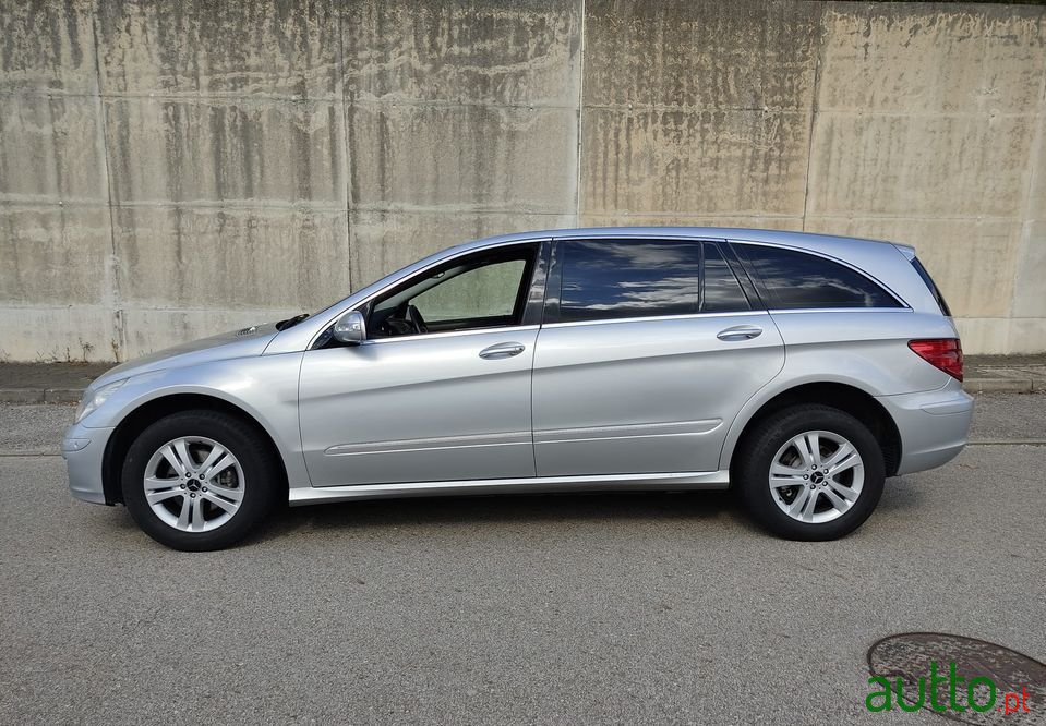 2007' Mercedes-Benz R-320 photo #3