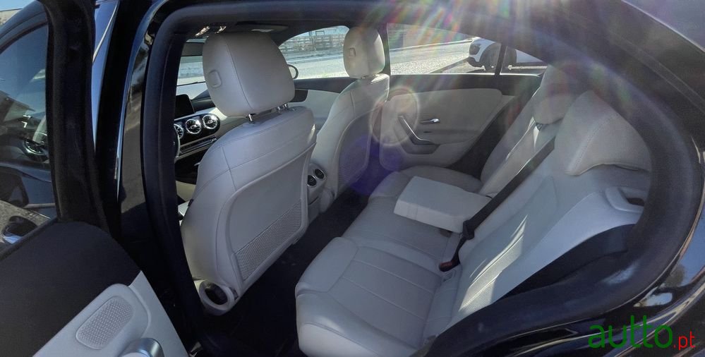 2018' Mercedes-Benz A 200 photo #3