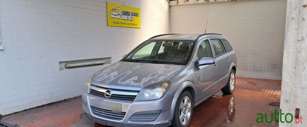2006' Opel Astra 1.3 Cdti Enjoy photo #1