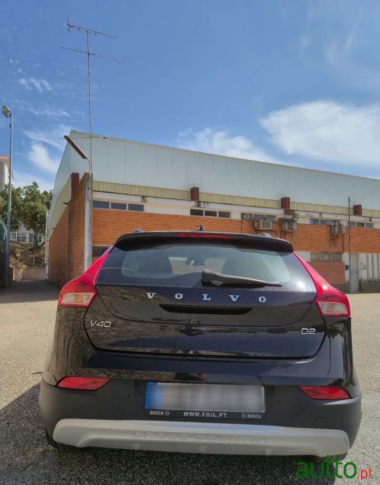 2017' Volvo V40 photo #3