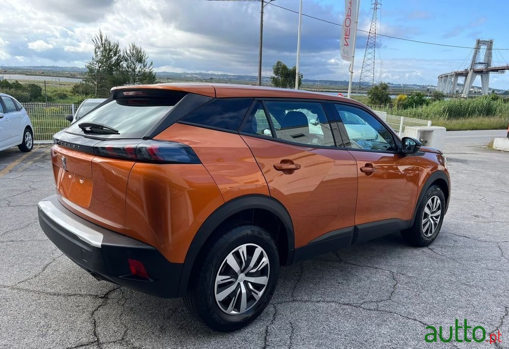 2023' Peugeot 2008 photo #5