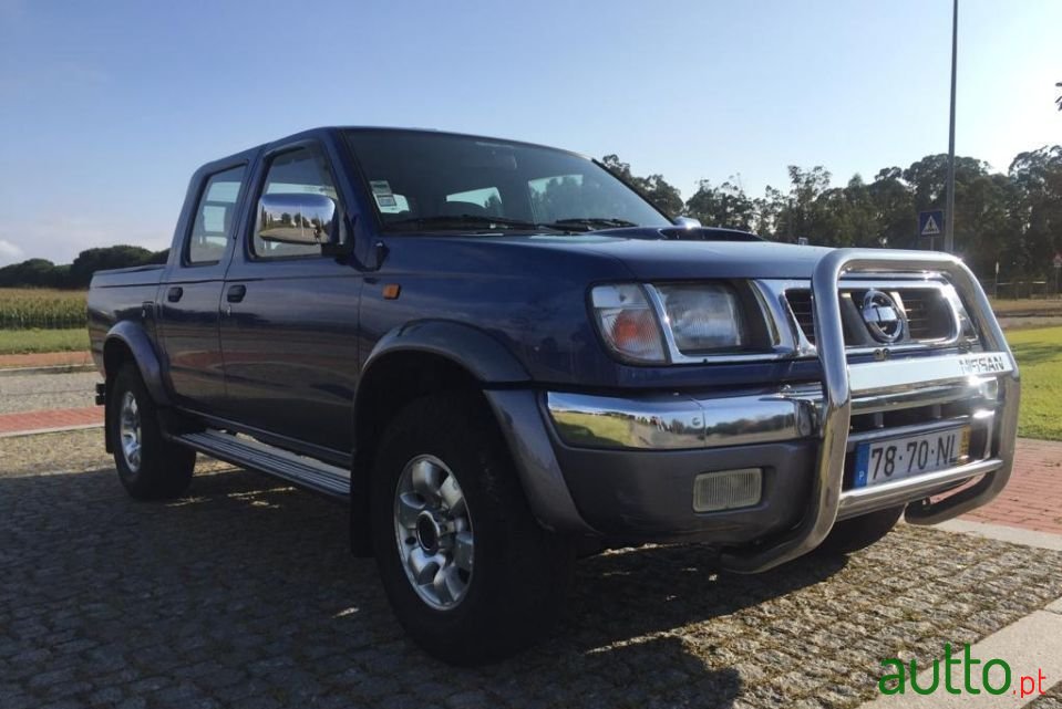 1999' Nissan Navara photo #2