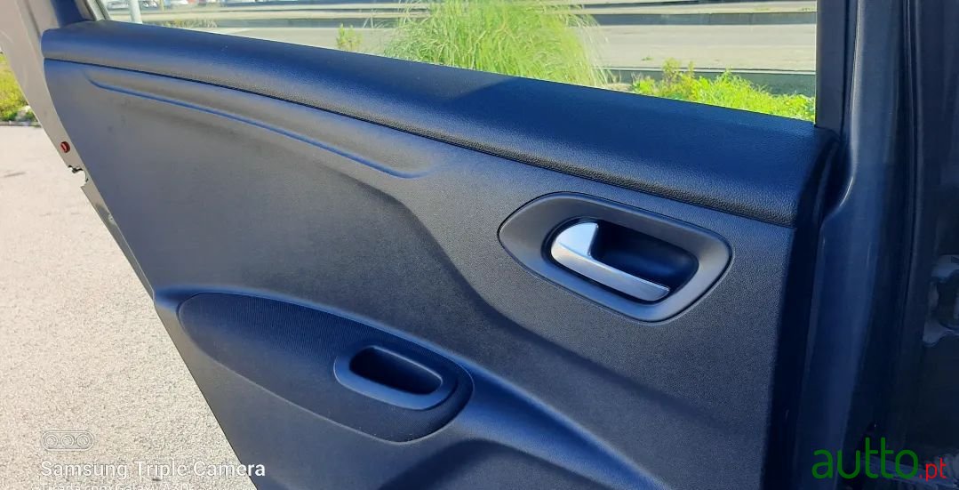 2014' Citroen C-Elysee photo #6