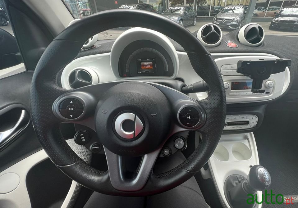 2014' Smart Fortwo photo #5