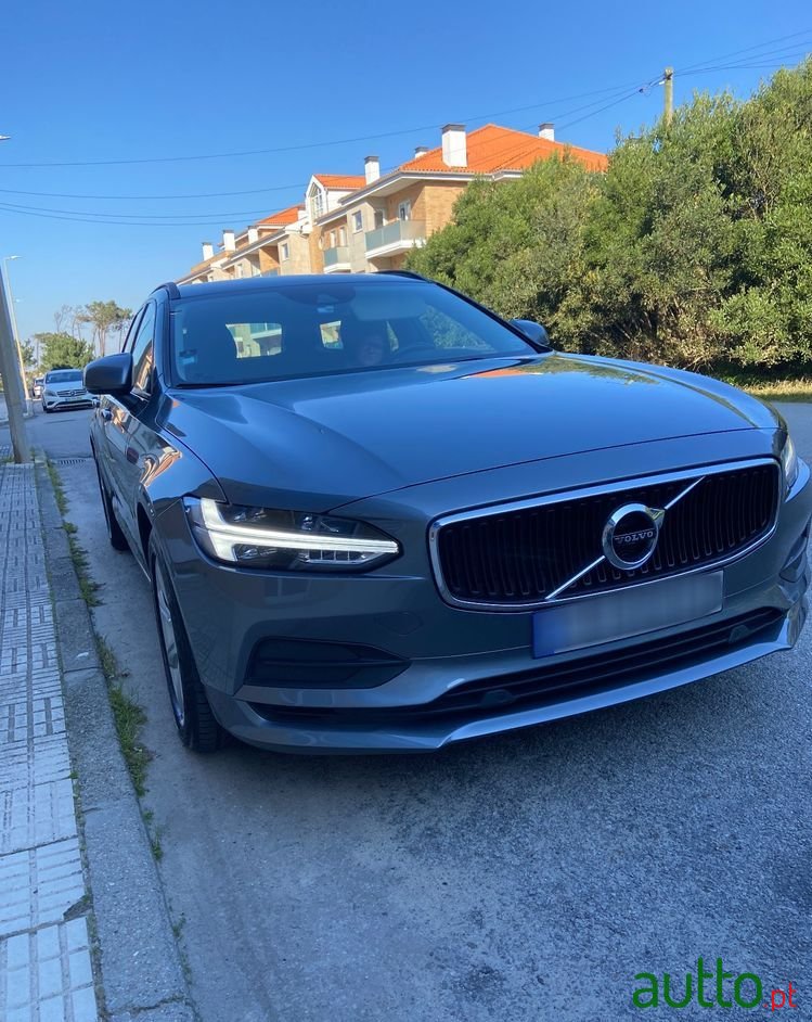 2017' Volvo V90 D3 Geartronic photo #1