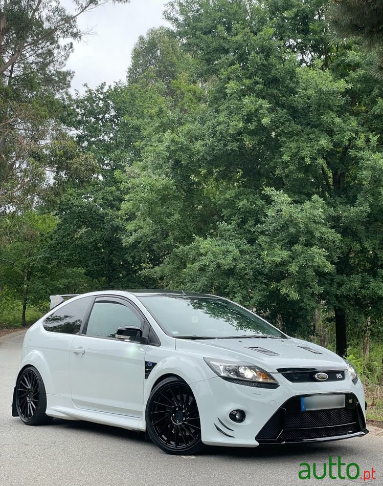 2009' Ford Focus 2.5 T Rs photo #1