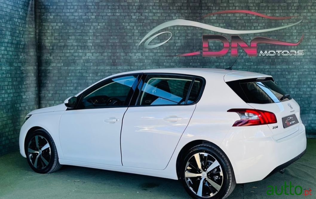 2018' Peugeot 308 photo #3