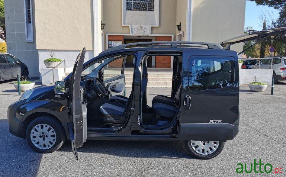 2009' Citroen Nemo Xtr photo #3