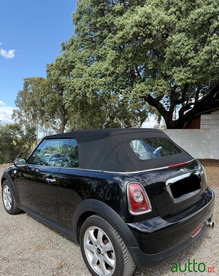 2010' MINI Cooper photo #6