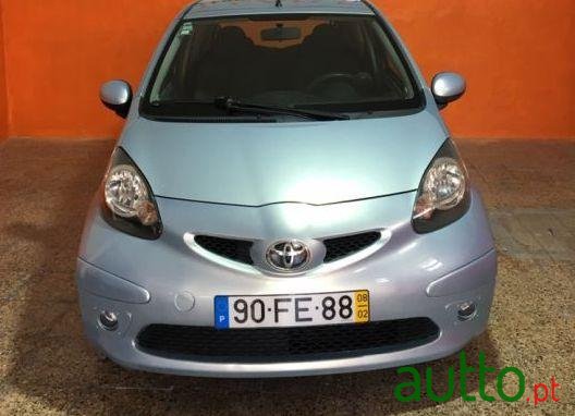2008' Toyota Aygo 1.1 photo #3