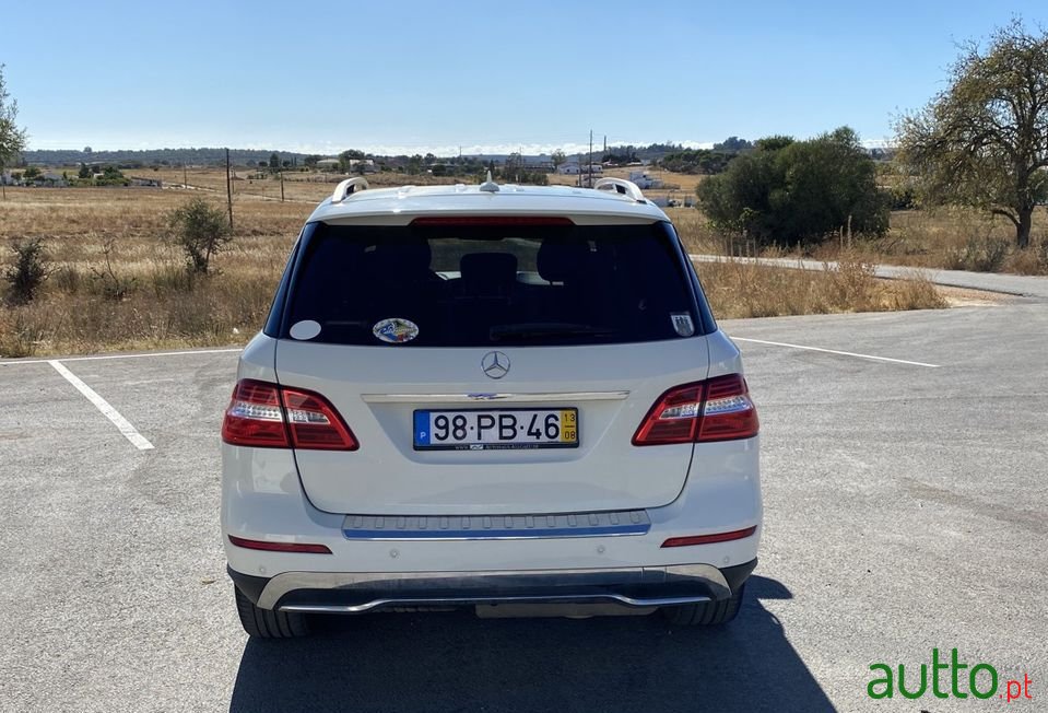 2012' Mercedes-Benz Ml-250 photo #5