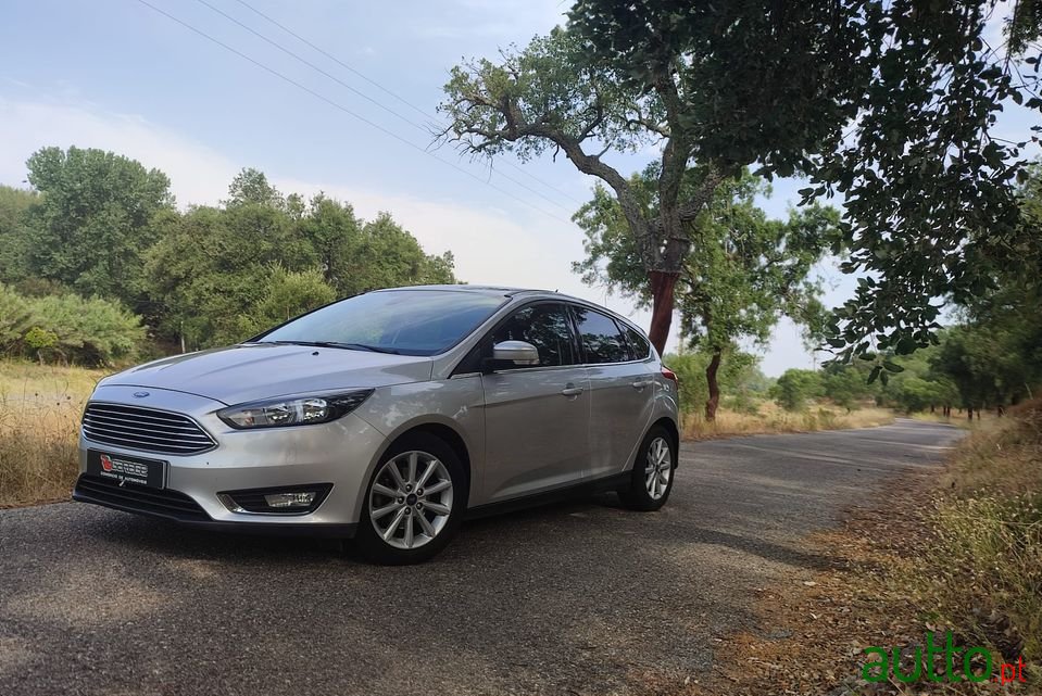 2015' Ford Focus photo #6