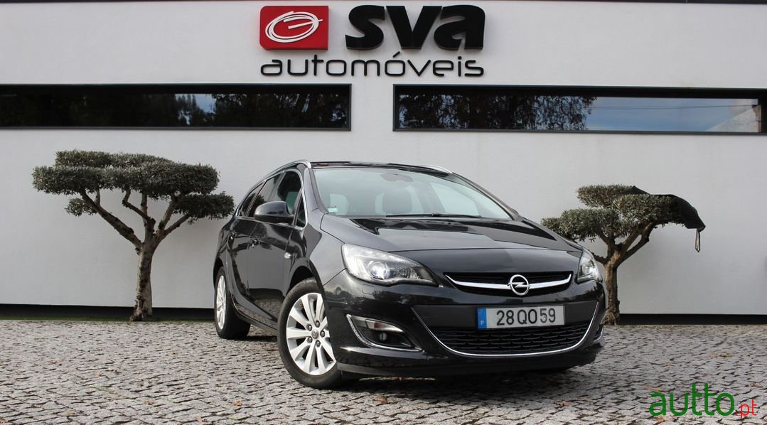 2015' Opel Astra Sports Tourer photo #1