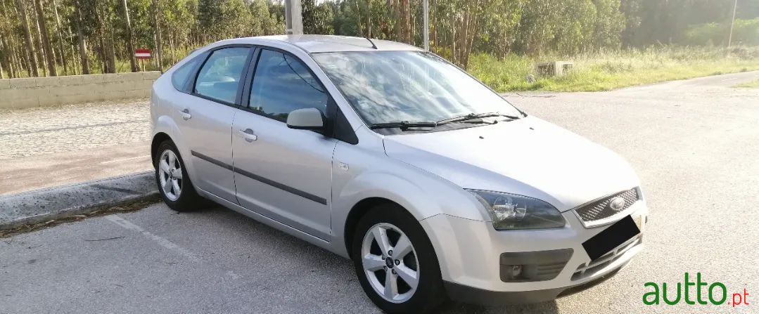 2005' Ford Focus Sport photo #6