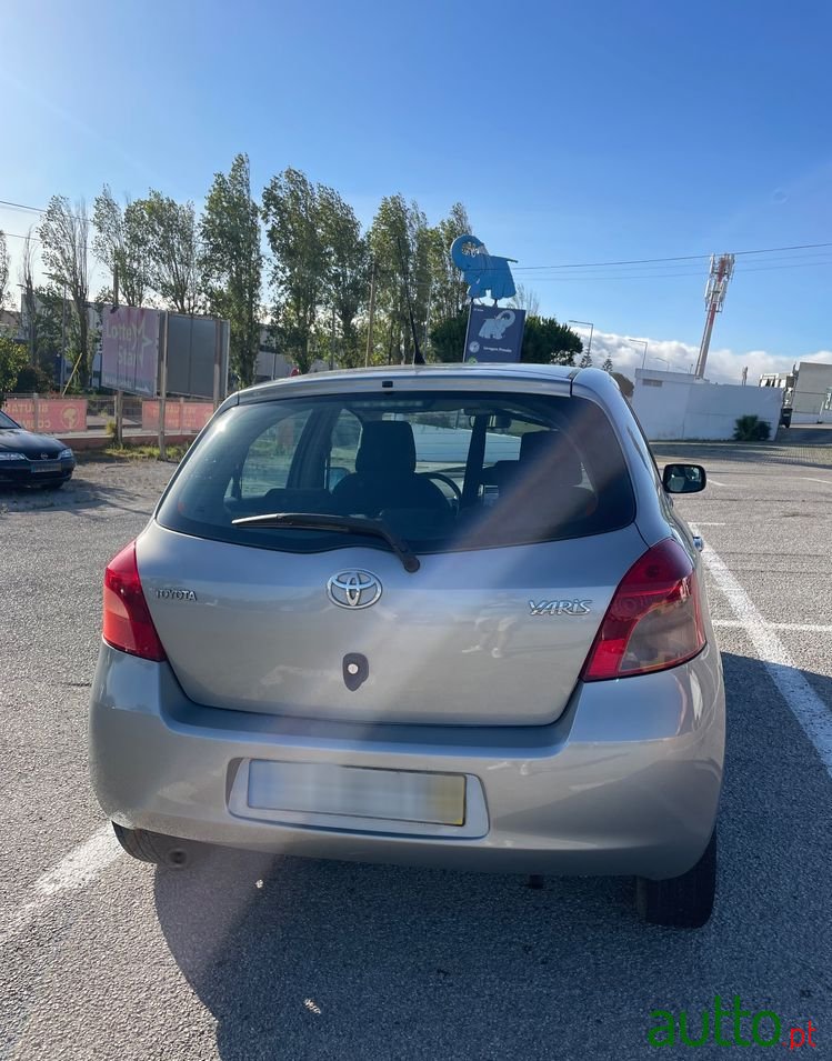 2007' Toyota Yaris photo #5