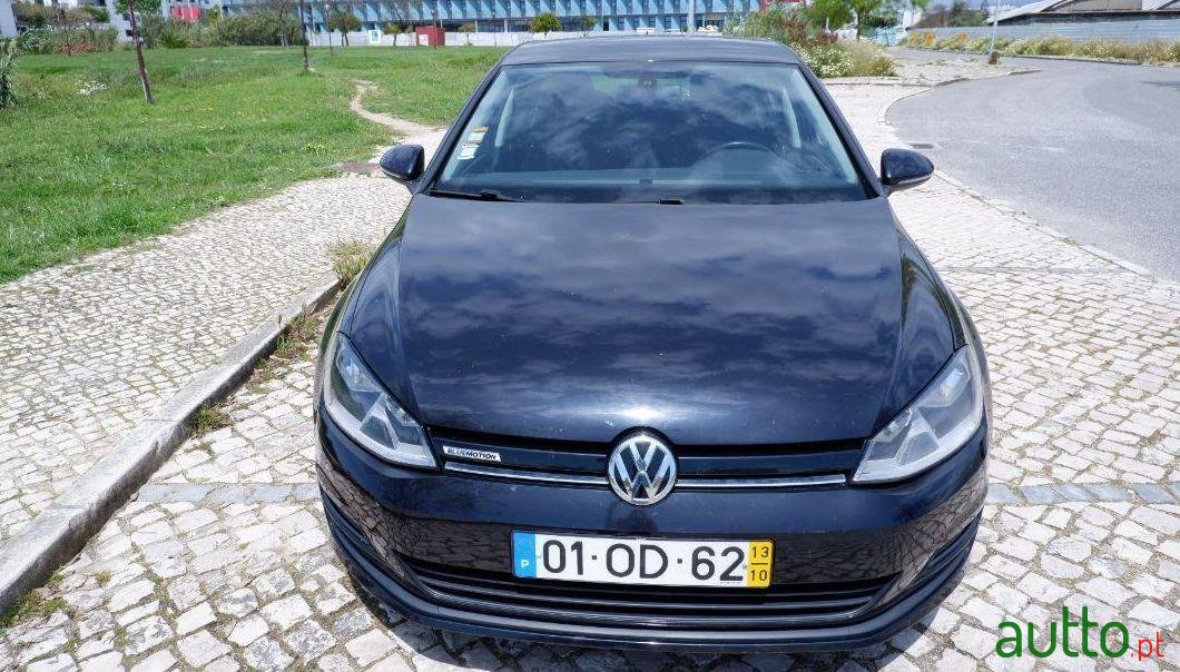 2013' Volkswagen Golf photo #4