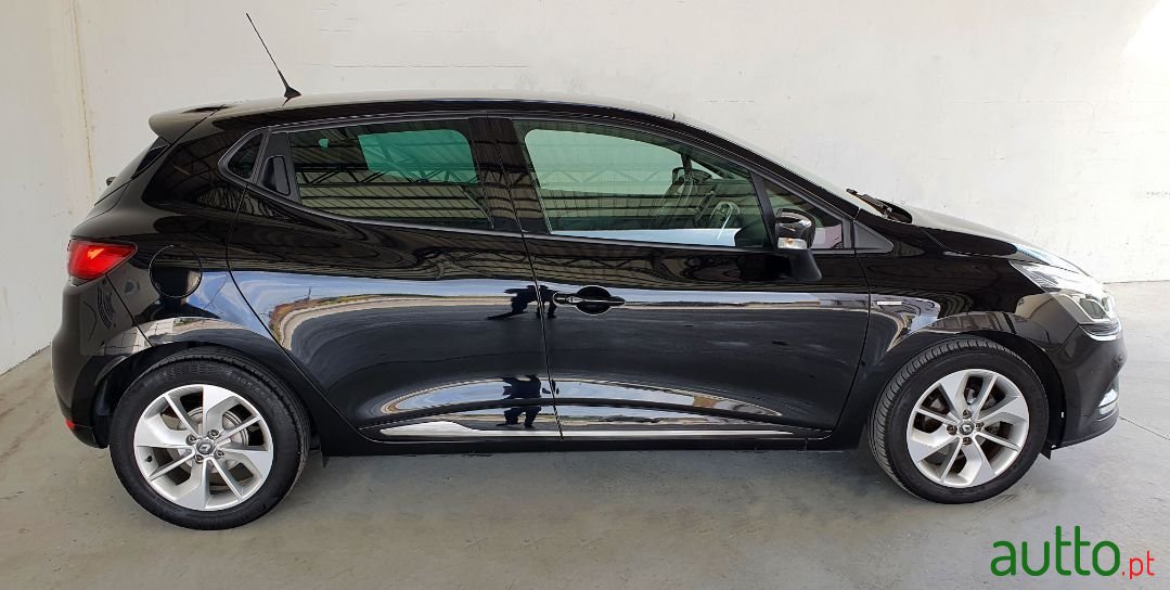 2017' Renault Clio photo #4