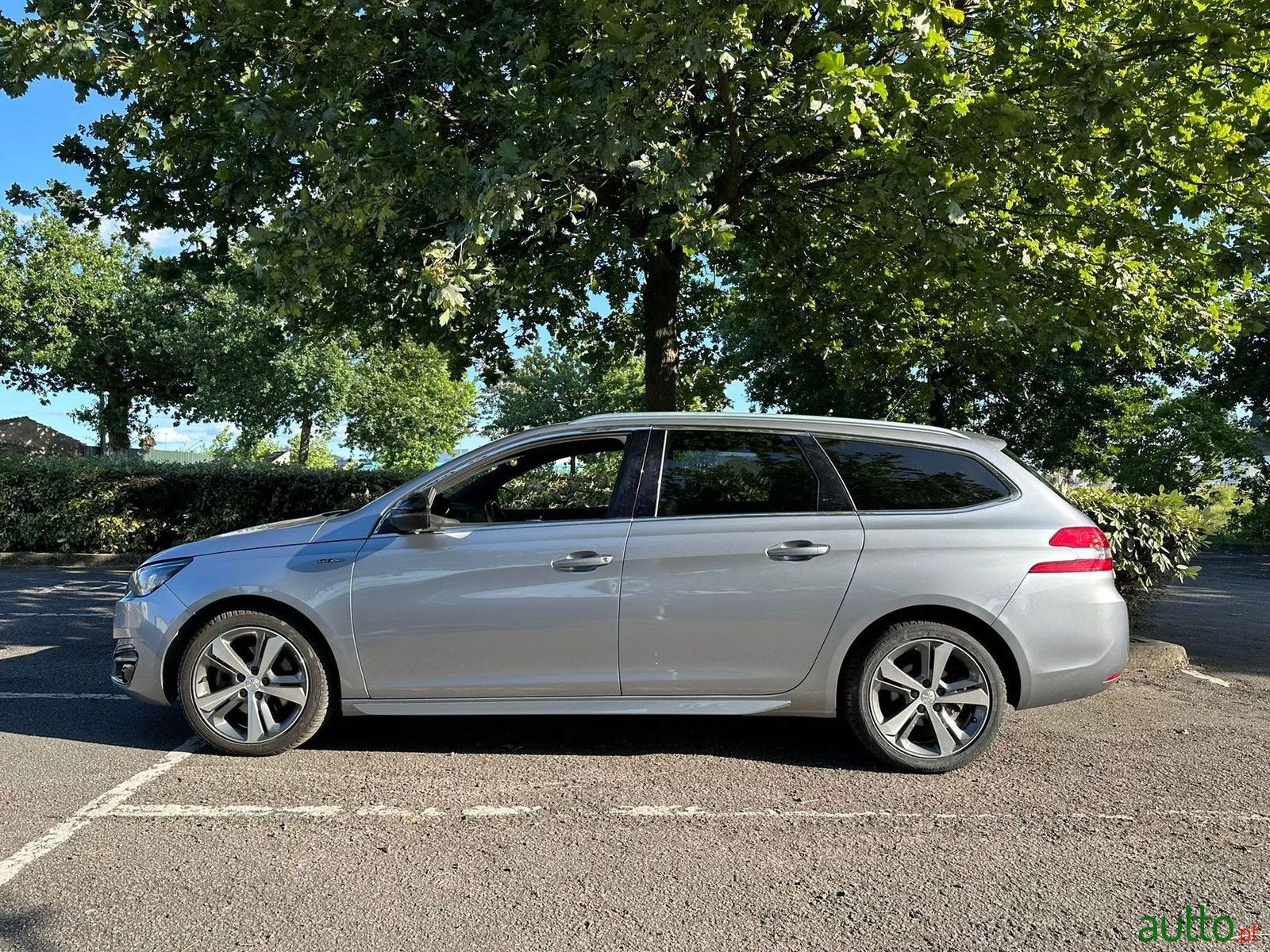 2016' Peugeot 308 Sw photo #5