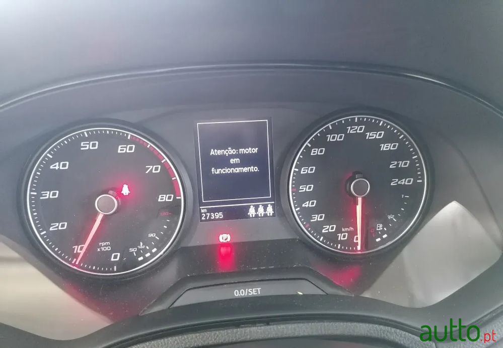 2021' SEAT Arona 1.0 Tsi Fr photo #4