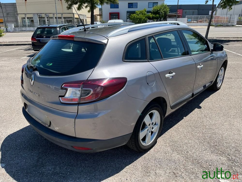 2009' Renault Megane Sport Tourer photo #5