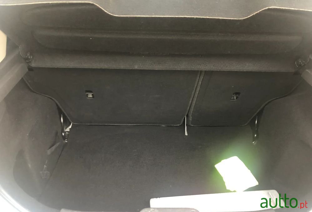 2017' Ford Fiesta photo #6