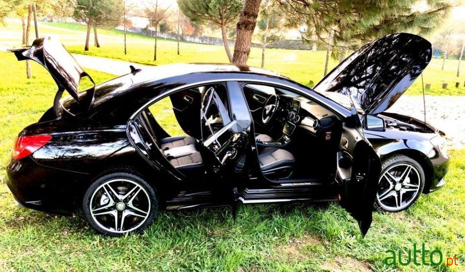 2015' Mercedes-Benz Cla-180 Cdi Amg photo #2