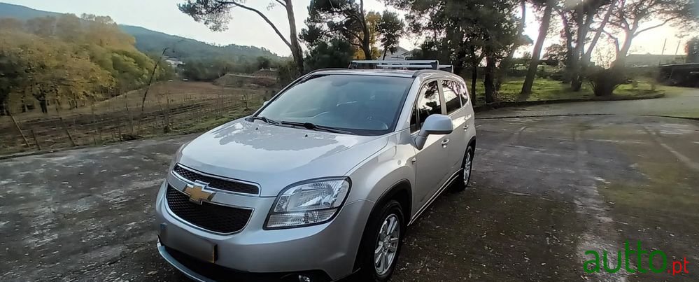 2011' Chevrolet Orlando photo #5