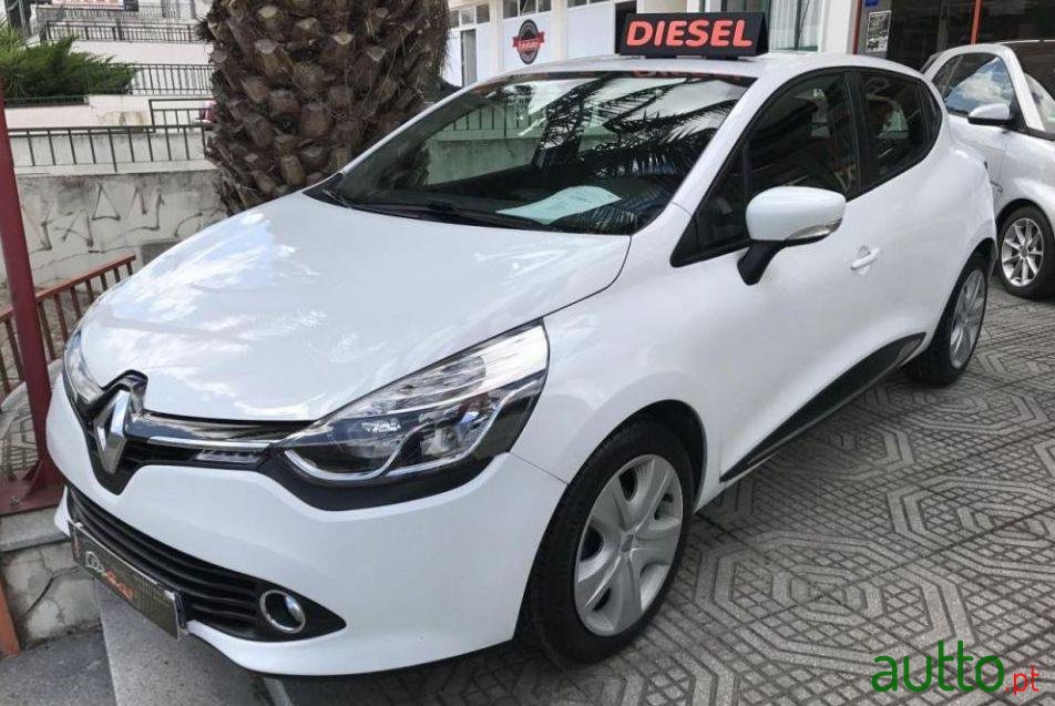 2014' Renault Clio 1.5 Dci Dynamique S photo #1