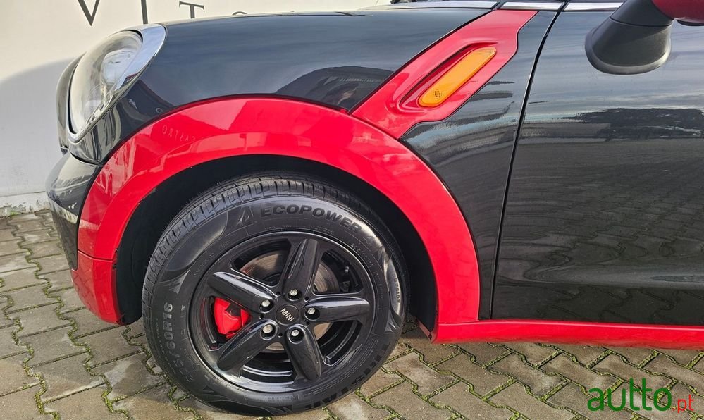 2014' MINI Cooper D Paceman photo #5