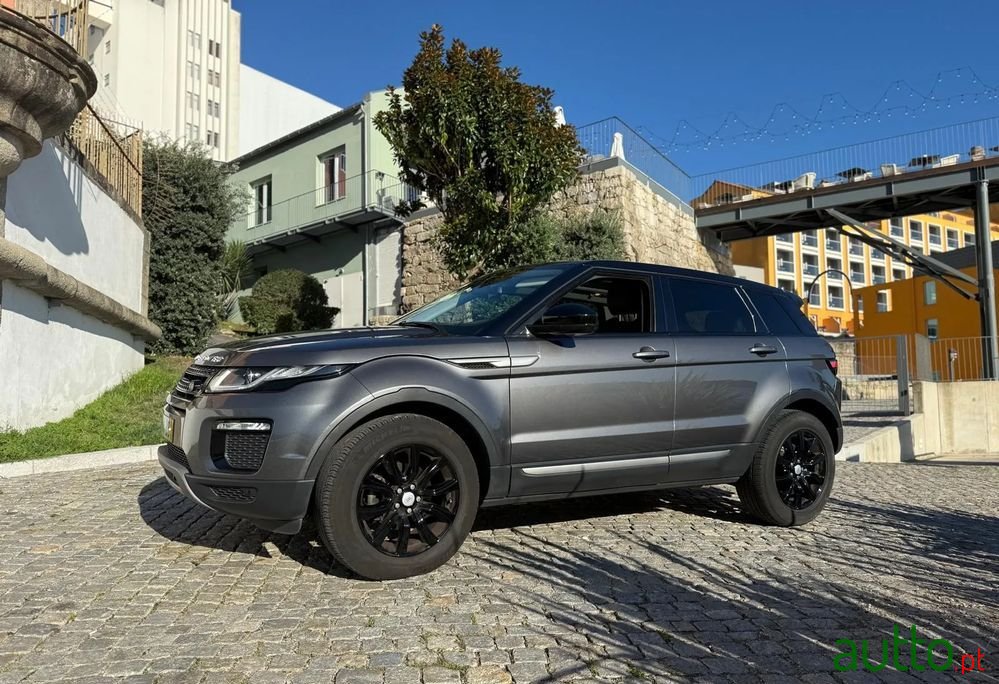 2018' Land Rover Range Rover Evoque photo #2