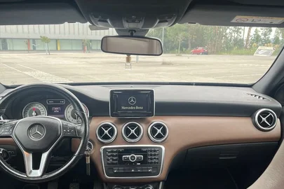 2013' Mercedes-Benz Classe A Standard