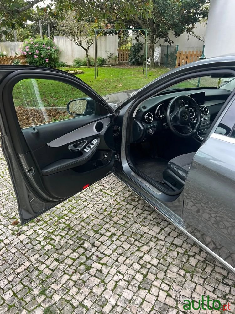 2017' Mercedes-Benz Classe C E photo #1