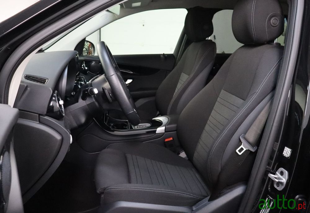 2022' Mercedes-Benz Classe Glc E 4Matic photo #6