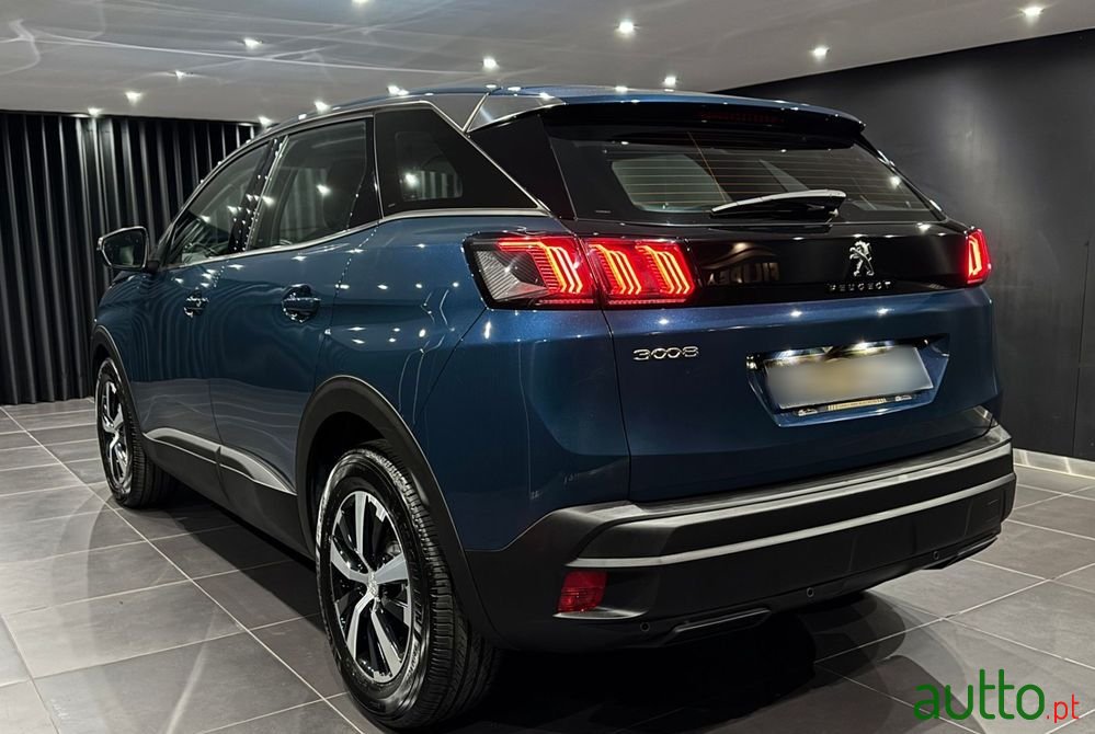 2022' Peugeot 3008 photo #6