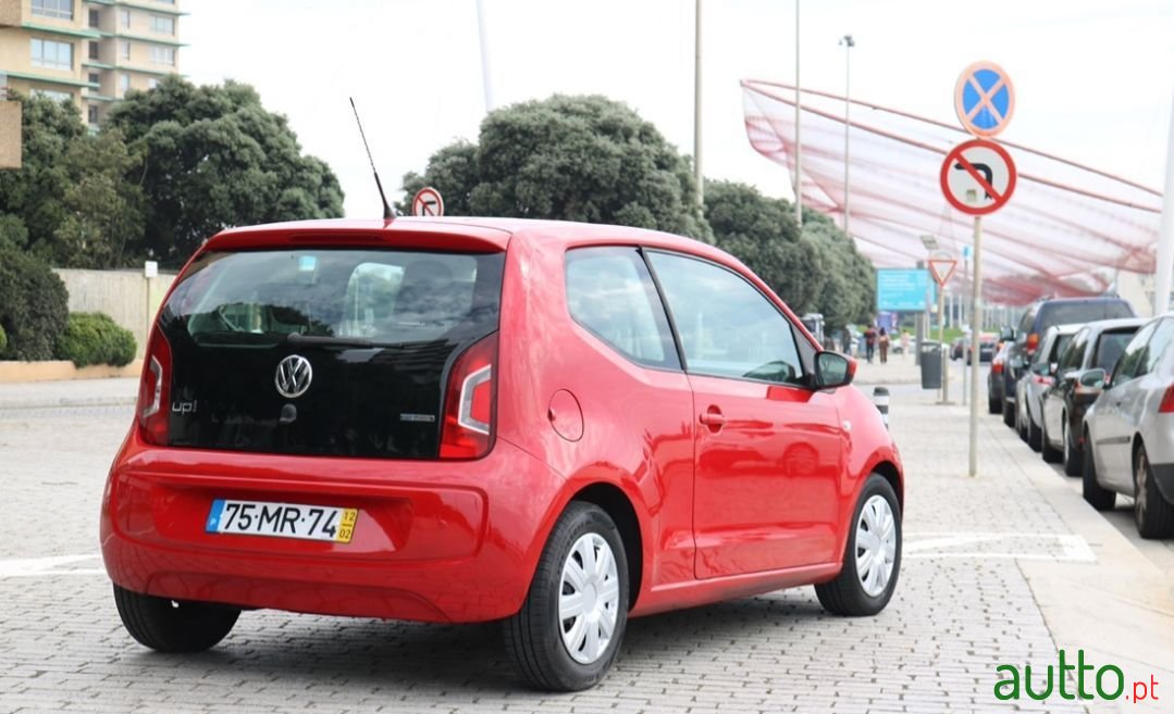 2012' Volkswagen Up photo #2