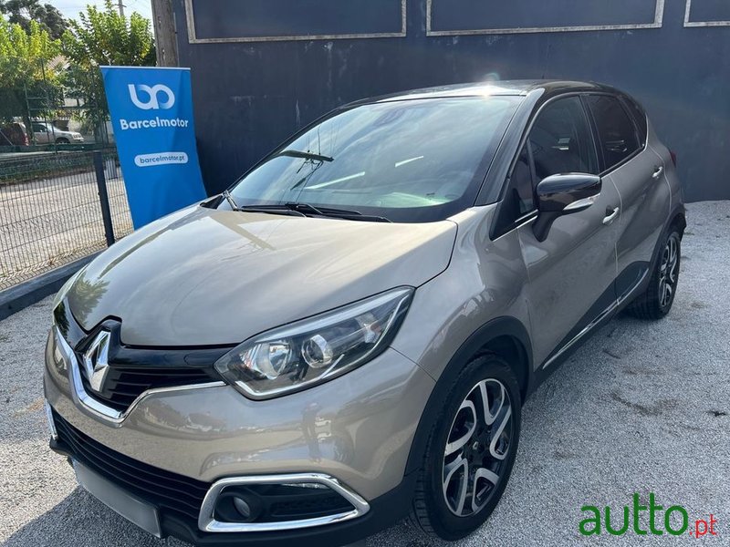 2015' Renault Captur photo #1