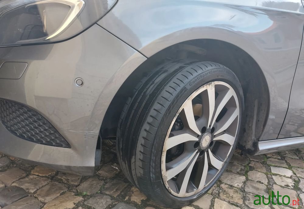 2013' Mercedes-Benz A 180 photo #4