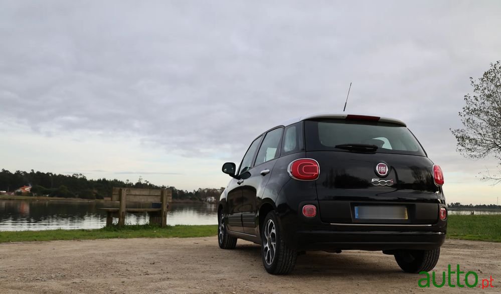 2017' Fiat 500L photo #3