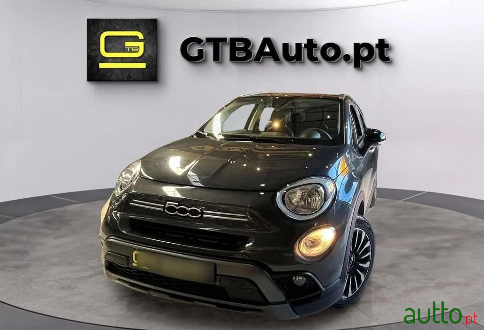 2022' Fiat 500X photo #2