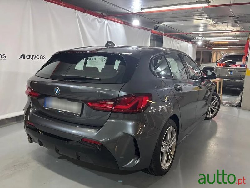 2021' BMW Série 1 photo #2