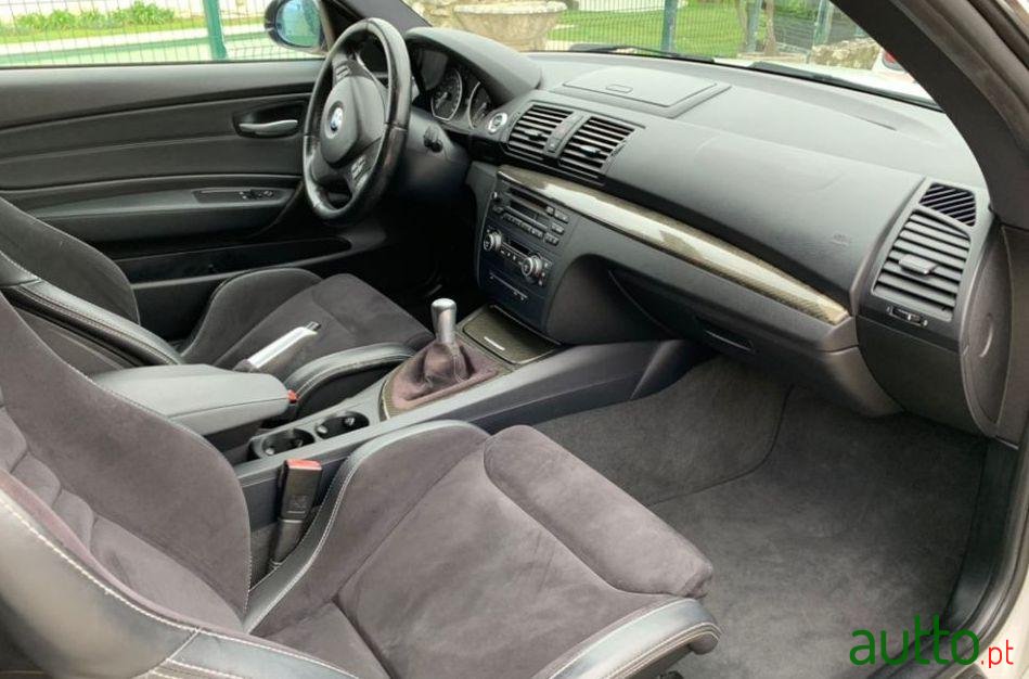 2008' BMW 123 Performance photo #4