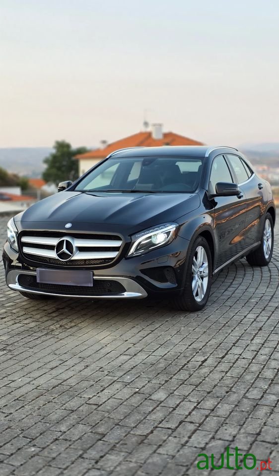 2016' Mercedes-Benz Classe Gla photo #1