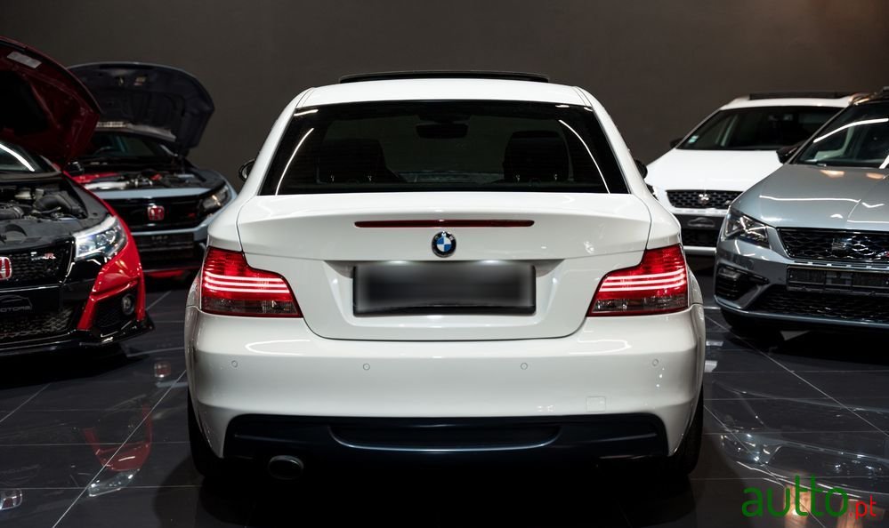 2010' BMW Série 1 D photo #6