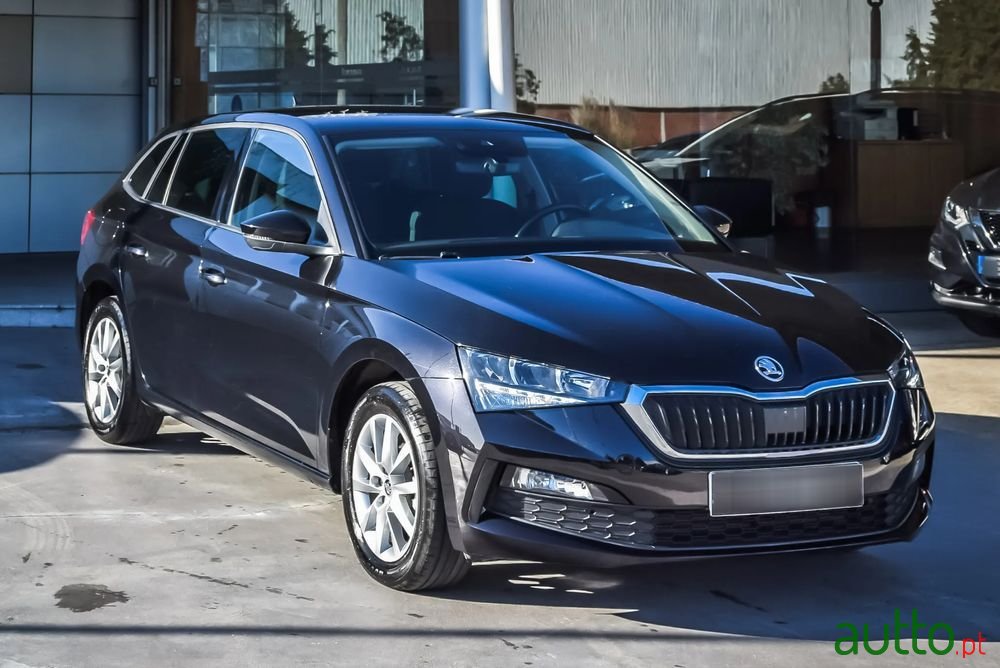 2022' Skoda Scala 1.0 Tsi Ambition photo #4